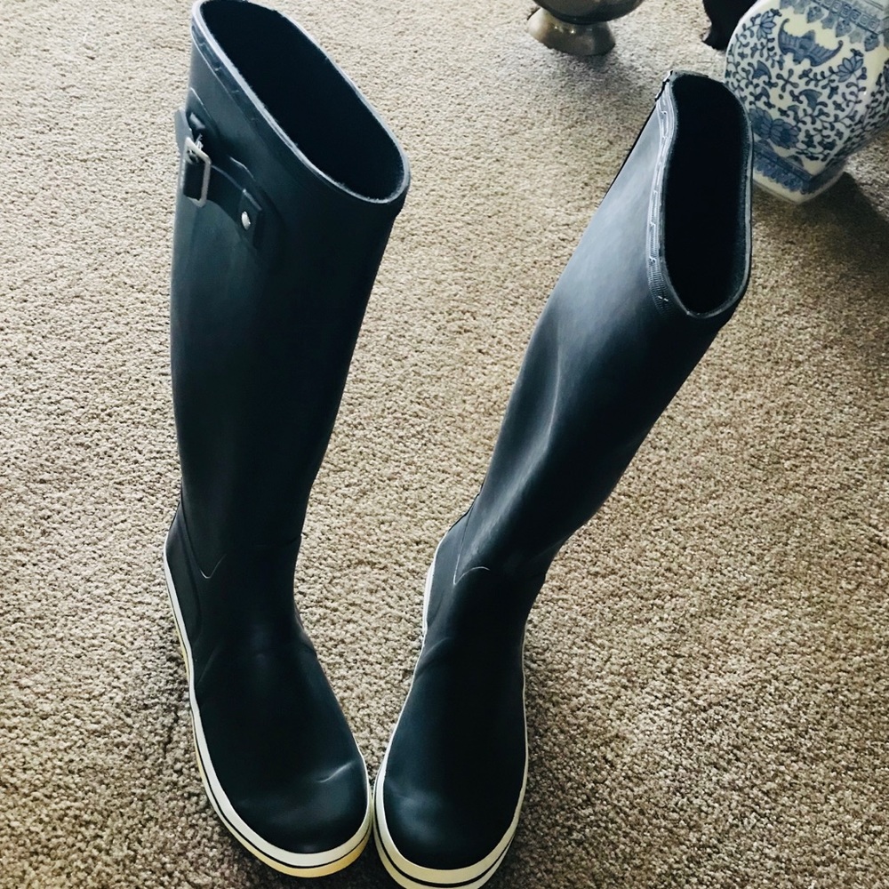 Rain boots